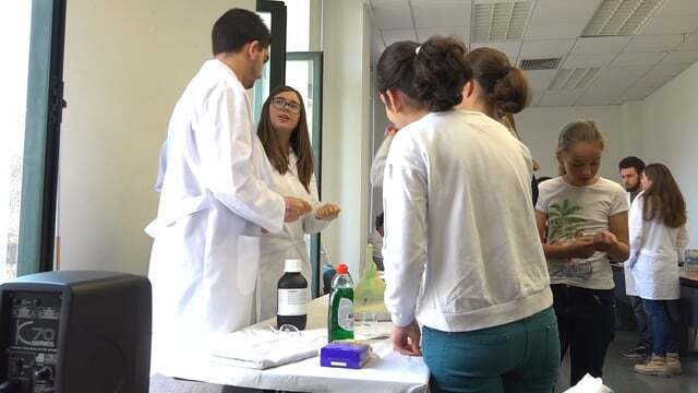 La UA acerca a los jóvenes la ciencia a través de experimentos prácticos