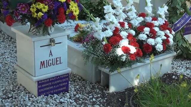 El president de la GVA encabeza los actos del aniversario de la muerte de Miguel Hernández
