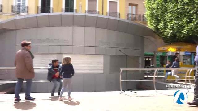 El Ayuntamiento reabre el acuario de la Plaza Nueva tras una reforma integral