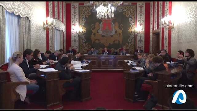 Guanyar y Compromís permiten que salga adelante en Pleno un declaración del PP contra el alcalde por el despido de la interina cuñada de Barcala