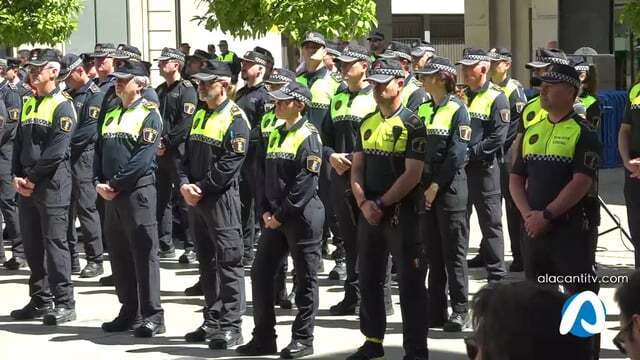 El Ayuntamiento promete más medios y personal para la Policía Local en el 170 aniversario del cuerpo