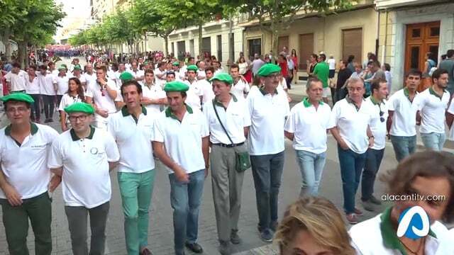 Xixona da el pistoletazo a sus fiestas con el Día de la Senyal