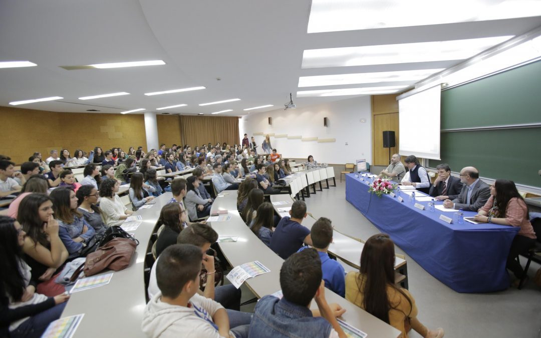 La Universidad de Alicante acoge una nueva edición de las conferencias coloquio sobre los estudios de grado y sus salidas profesionales