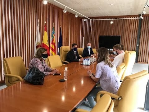 Barcala critica los despidos masivos de sanitarios ejecutados por el Consell