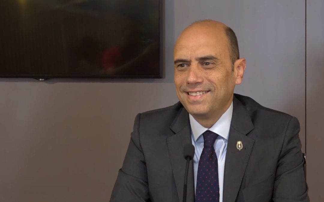 Echávarri no dimite y el PSOE gobernará solo