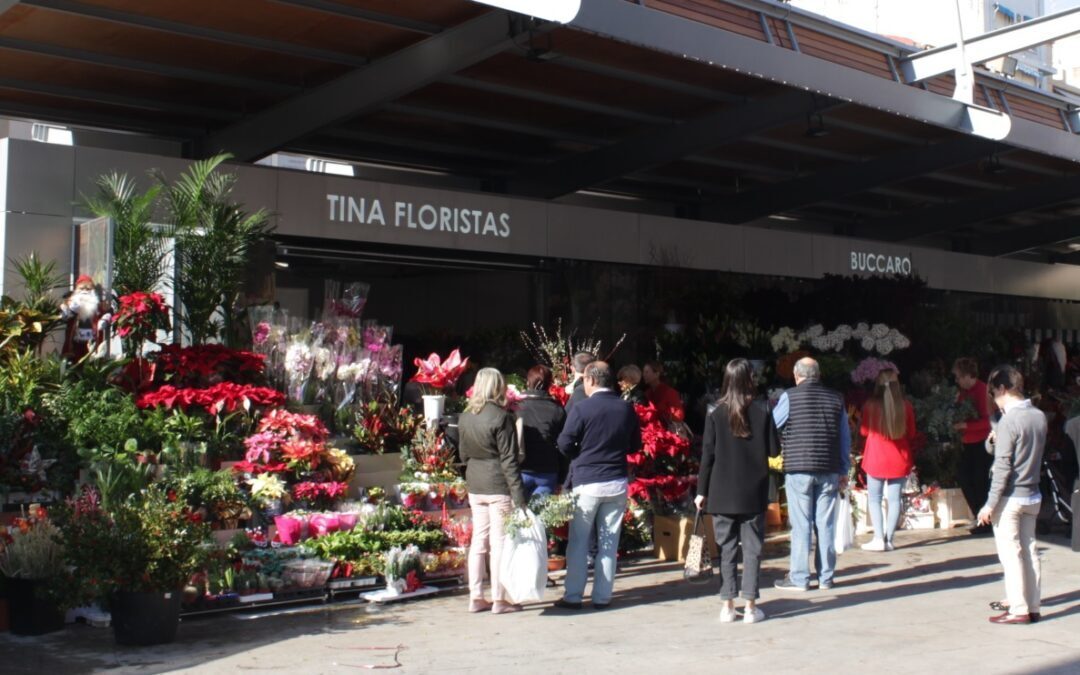Alicante autoriza la venta de flores en el Mercado Central para el Día de la Madre