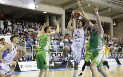 El HLA supera al TAU Castelló y empata la eliminatoria (71-66)