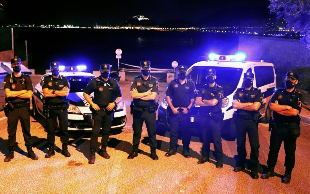 La noche de San Juan transcurre sin incidentes en Alicante
