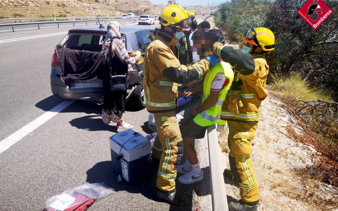 El Consorcio de Bomberos interviene en un accidente de tráfico en El Campello