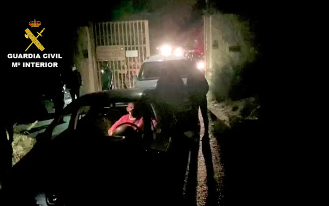 La Guardia Civil aborta una macrofiesta en El Campello