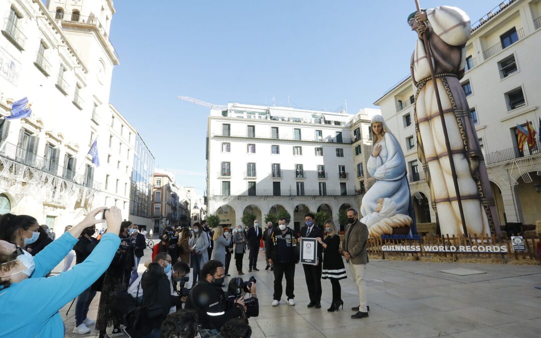 Guinness certifica que la Sagrada Familia de Alicante es el Belén más grande del mundo