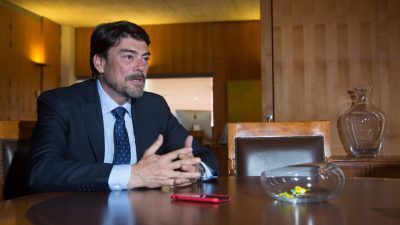 Barcala desconvoca la comisión de Hacienda y amplia el plazo para negociar los Presupuestos