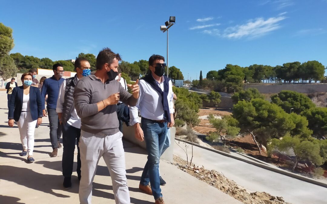 Barcala quiere recuperar el Monte Tossal como pulmón verde de Alicante