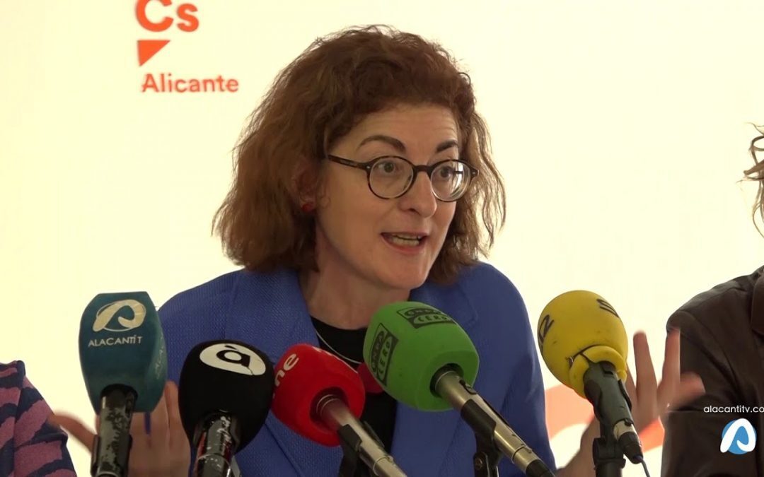 Maite Pegaza y Marta Martín se reúnen a favor de la libre elección lingüística