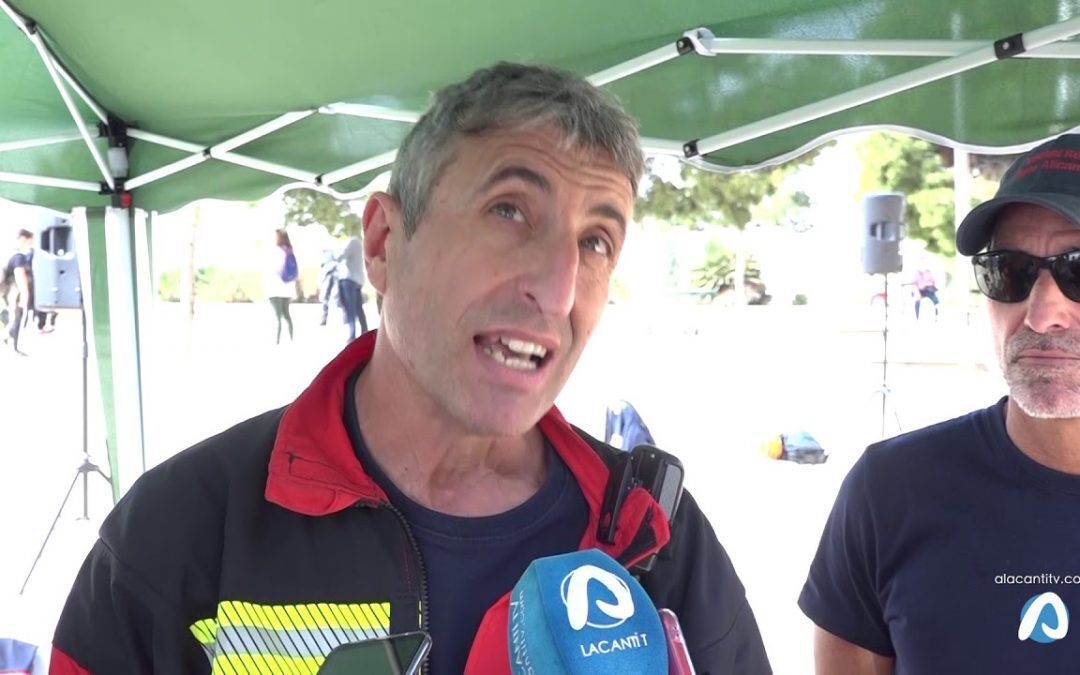 Los bomberos realizan un simulacro en el Monte Benacantil
