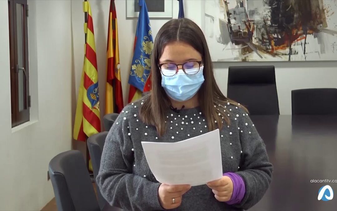 Xixona conmemora el 8M con un manifiesto y selfies feministas en el municipio