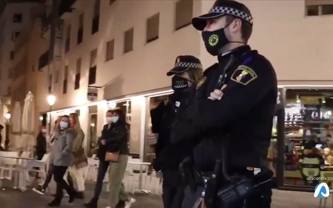 Alicante refuerza el control policial y no descarta suspender eventos naviden?os