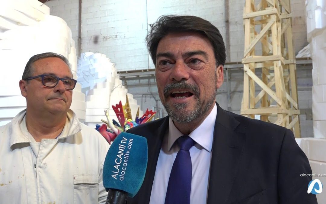 Avanza la Hoguera Oficial