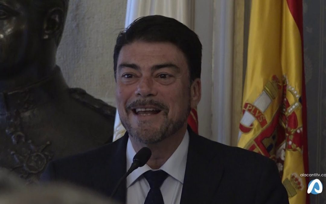 Brindis por los funcionarios jubilados