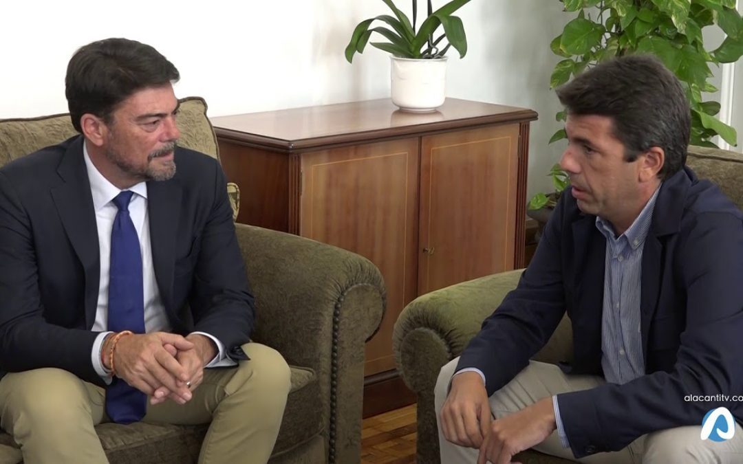 DIPUTACION Y AYUNTAMIENTO DE LA MANO