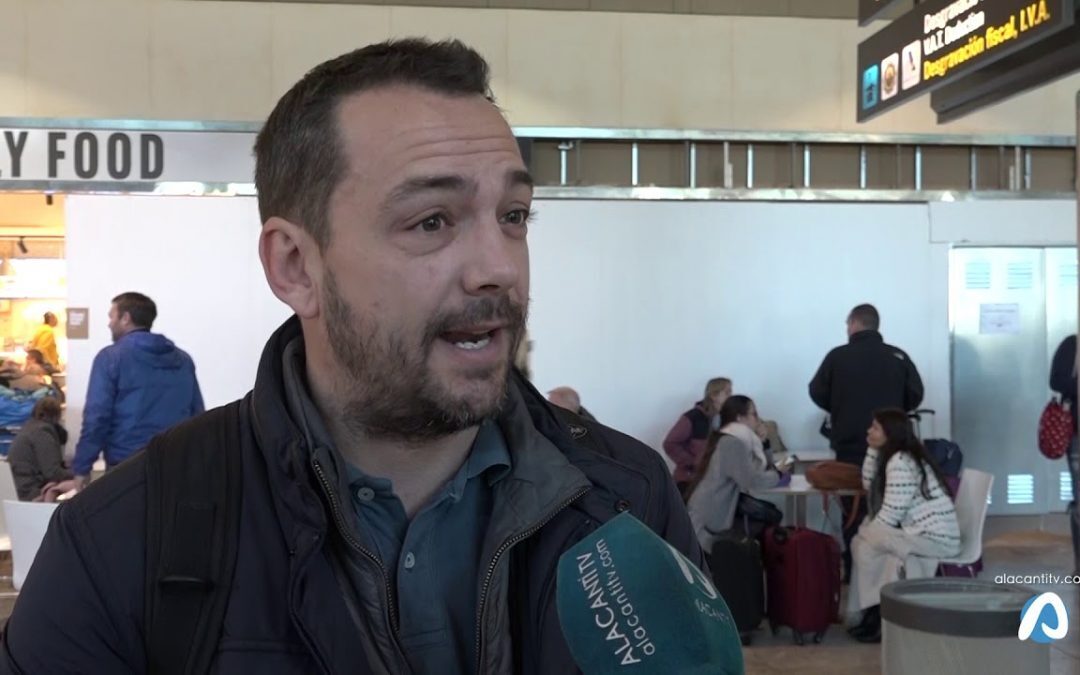 Así han reaccionado los pasajeros del aeropuerto en el incendio