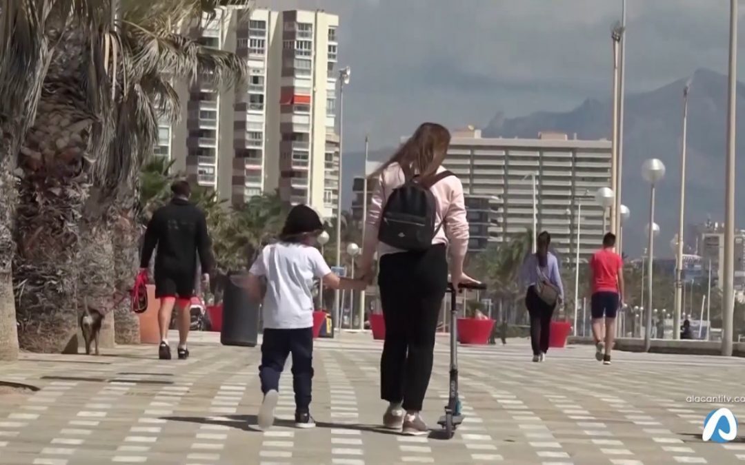 Las playas de Alicante se preparan para la Fase 2