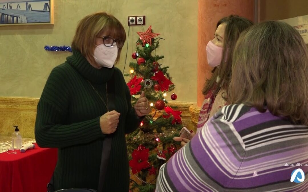 La Asociacio?n Sabia Vida de El Campello recoge juguetes para los ma?s necesitados