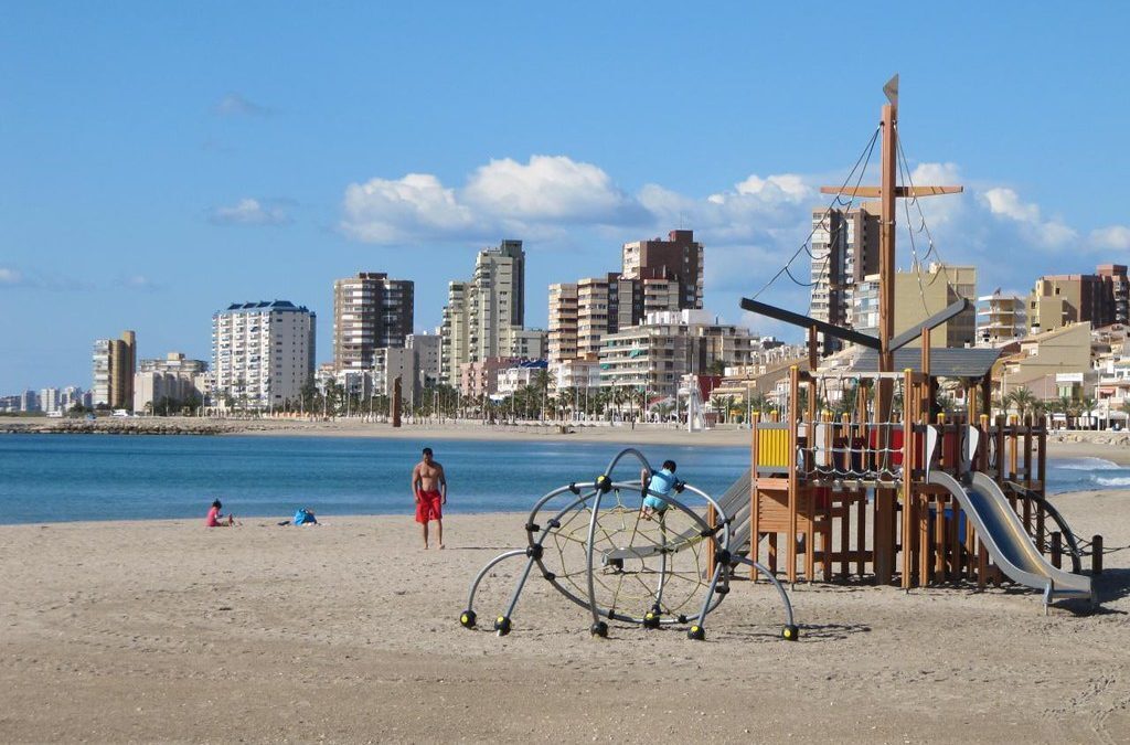 El Campello propone un plan ayudas económicas a personas vulnerables, empresarios, autónomos y afectados por ERTE