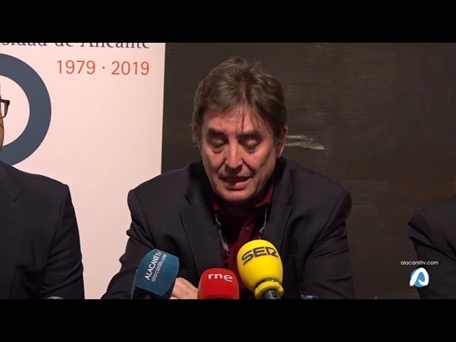 La UA homenajea a Benedetti