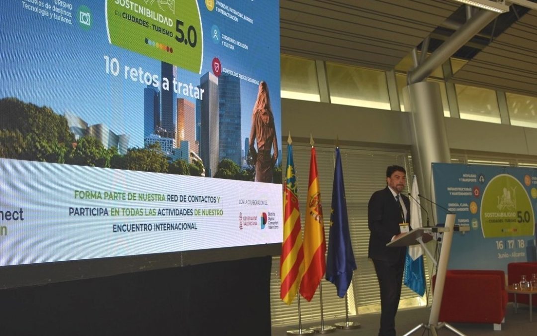 Barcala apuesta por colaborar con las empresas para convertir Alicante en capital digital