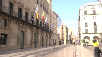 Alicante da prioridad al peatón y reduce la velocidad a 20 km/h