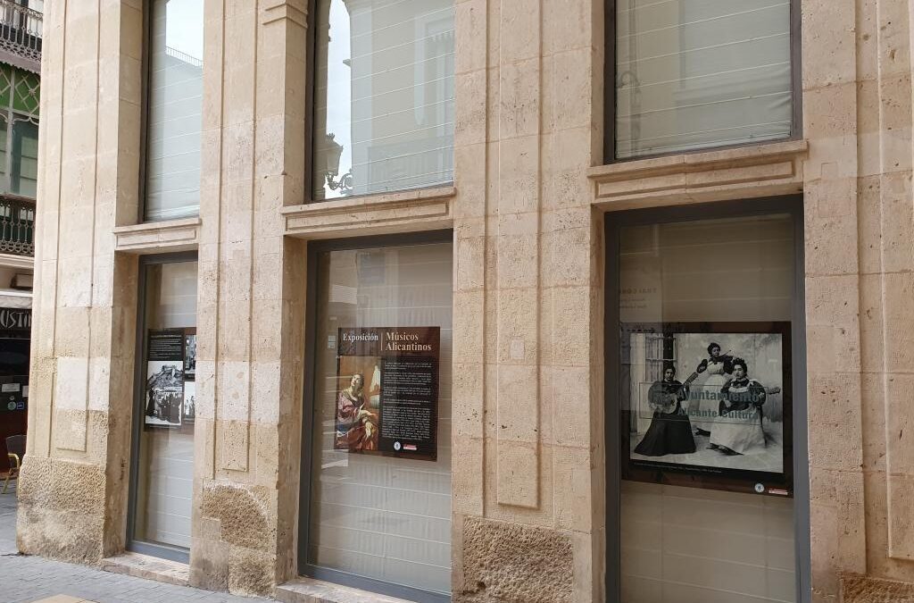 El Archivo Municipal acogerá la biblioteca del Barón de Finestrat