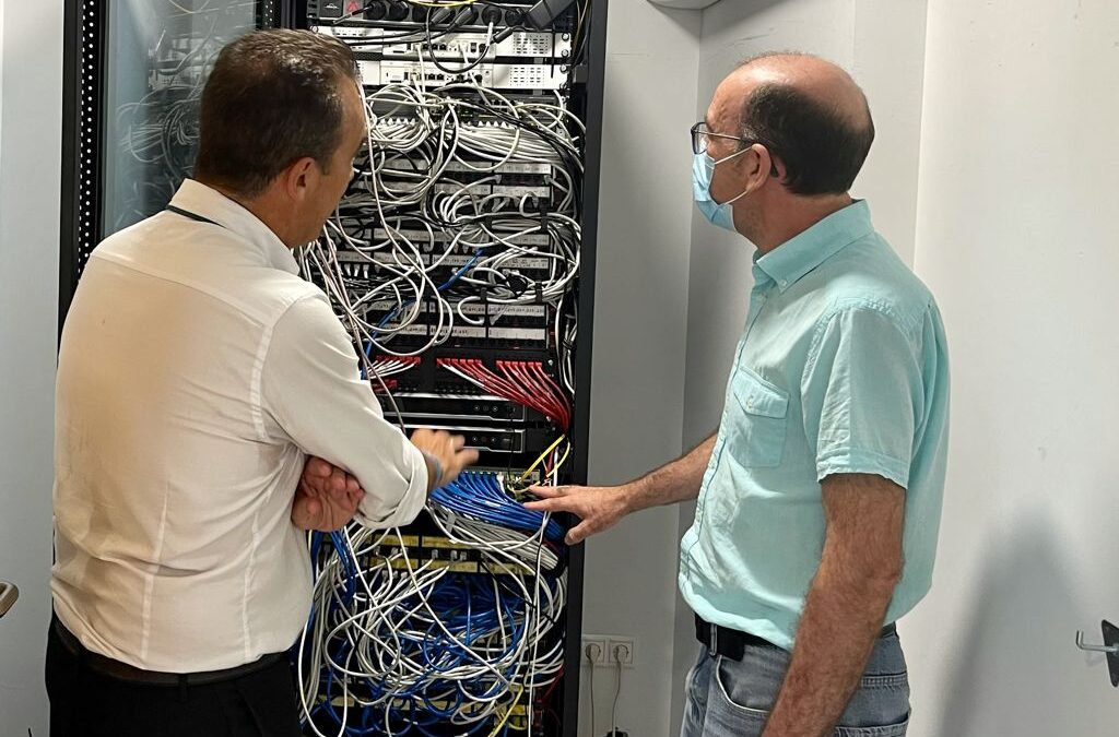 Alicante inicia la renovación del  ‘cerebro digital municipal’ en el Centro de Datos