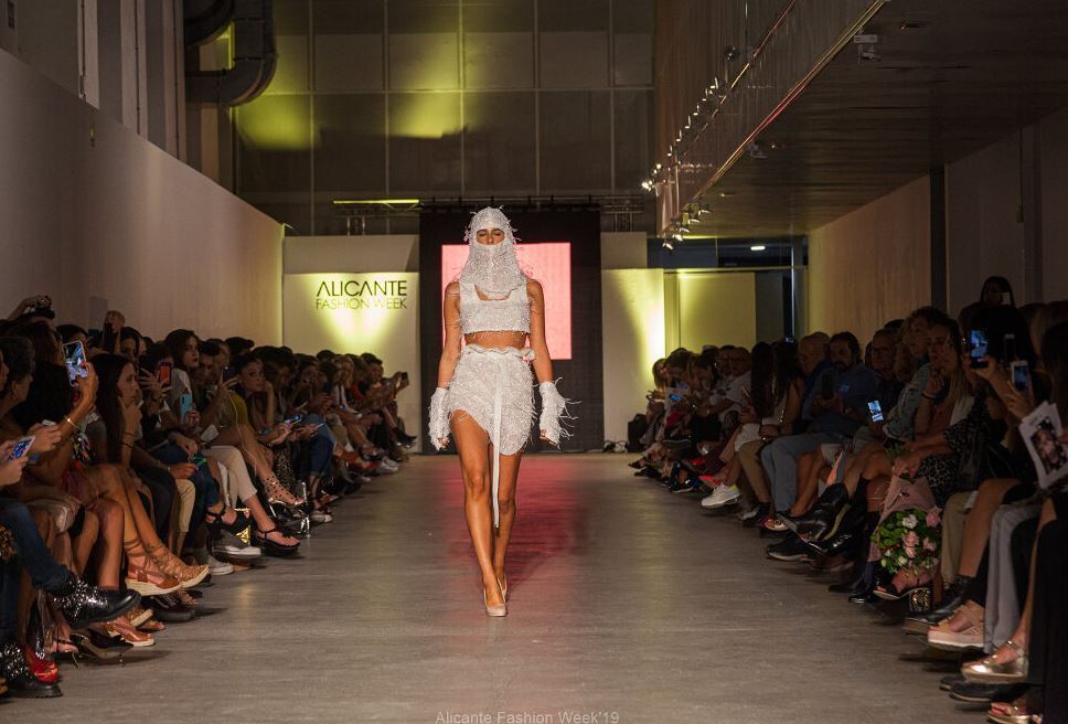 La ‘Alicante Fashion Week’ vuelve en las pasarelas del puerto y de Impulsalicante