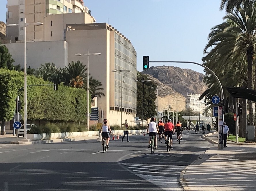 Alicante conmemora la Semana Europea de la Movilidad con su clásica Ciclovía