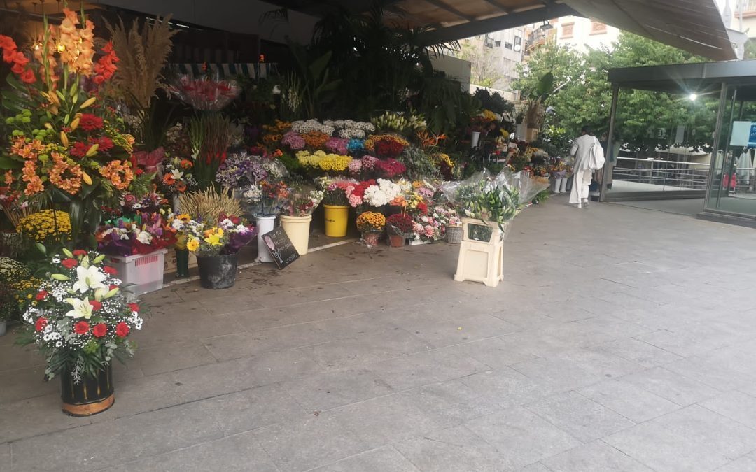 Autorizada la apertura de los puestos de flores del Mercado Central el Día de Todos los Santos