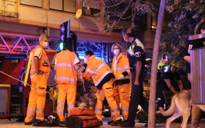 El SPEIS extingue un incendio en viviendas con cuatro heridos por inhalación de humo