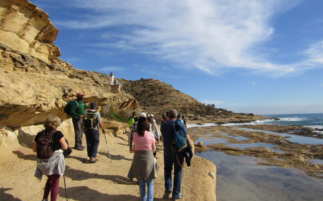 Medio Ambiente pone en marcha senderos urbanos por Tabarca y el Cabo de  las Huertas