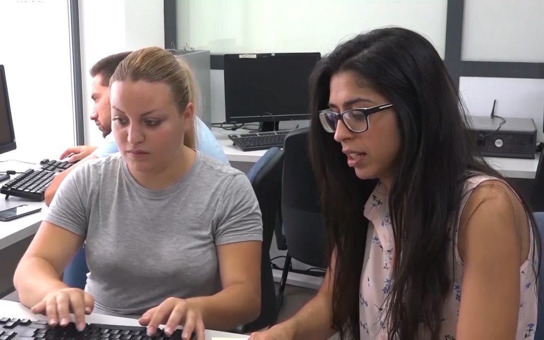Alfabetización académica y digital para personas de etnia gitana en Alicante