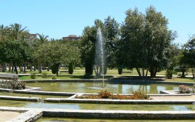 Alicante cierra parques e impide el acceso a plazas por el viento y el calor