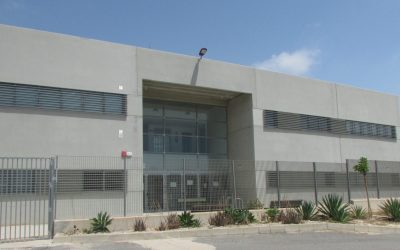 Urbanismo cede una parcela al IES Virgen del Remedio para cursos de jardinería