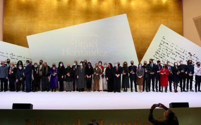 La Diputación homenajea a la cultura alicantina con una gala que premia el talento y la tradición