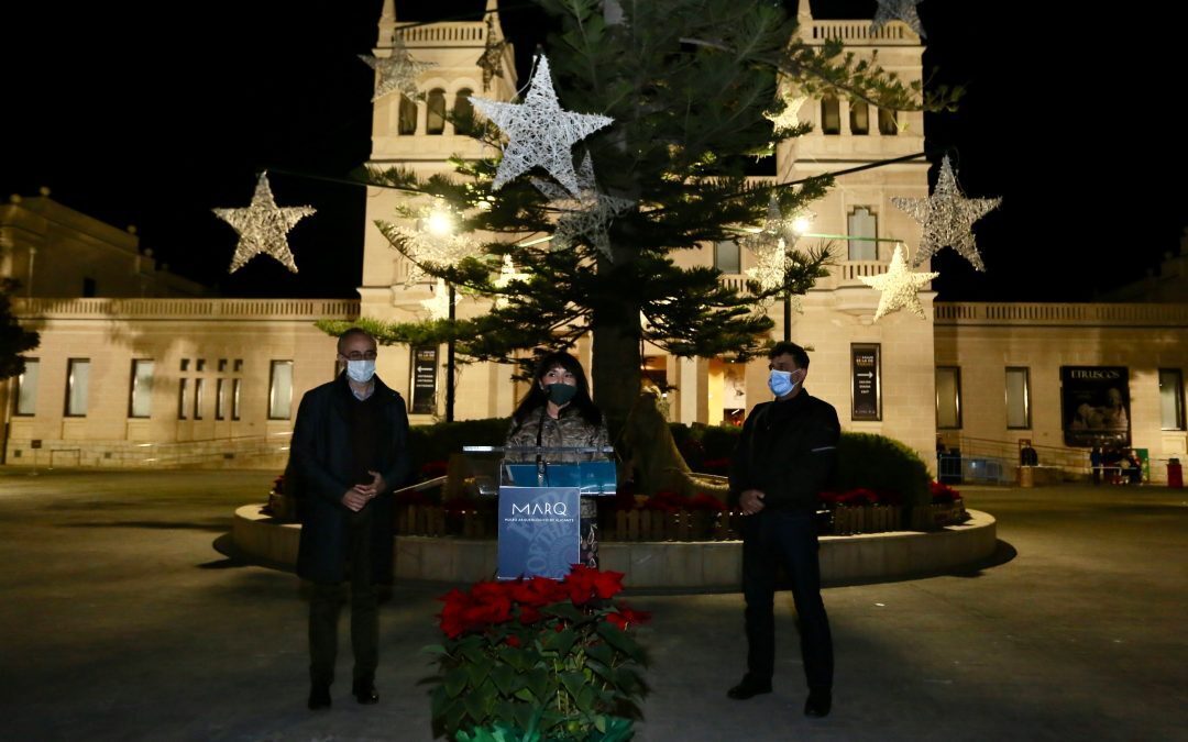 El Museo Arqueológico de Alicante da comienzo a la temporada navideña con el encendido del árbol 