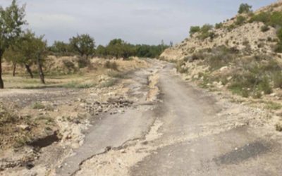 Comienzan las obras de repación por las lluvias en las Partidas Rurales y de accesos a la playa