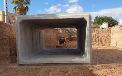 Marcos de hormigón para reparar y proteger el camino de la Molineta