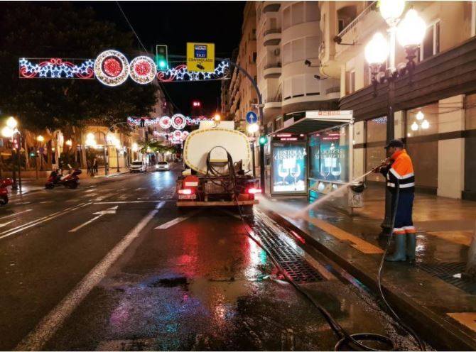 Navidad y Nochevieja dejan más de mil toneladas de residuos en las calles de Alicante