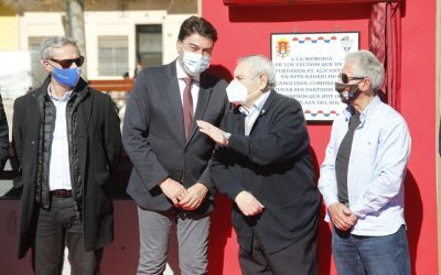 Barcala descubre una placa en Carolinas que recuerda la fundación del Alicante CF