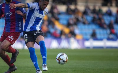 El Hércules rompe su sequía y derrota al Alzira con goles de Aketxe y Acuña (2-0)