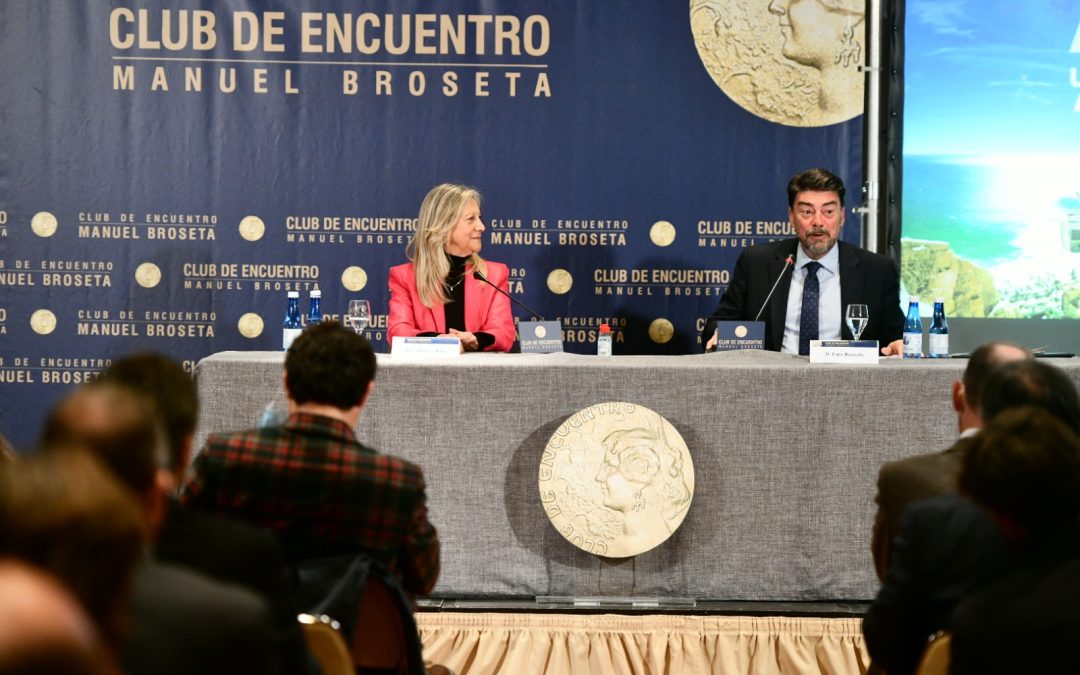Barcala defiende en Valencia el «proceso de transformación» de Alicante