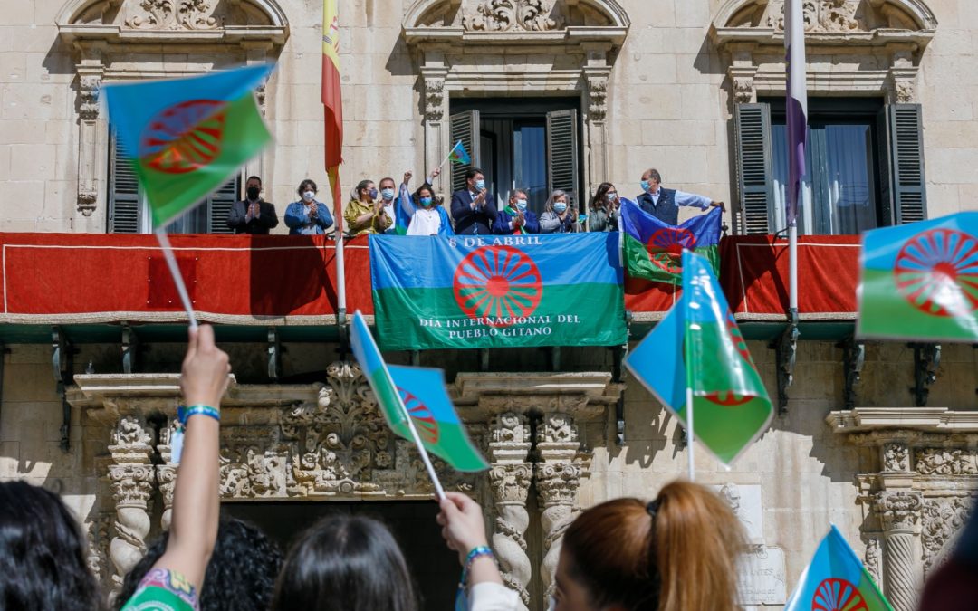 Alicante homenajea al pueblo gitano en su Día Internacional y recuerda a Ucrania